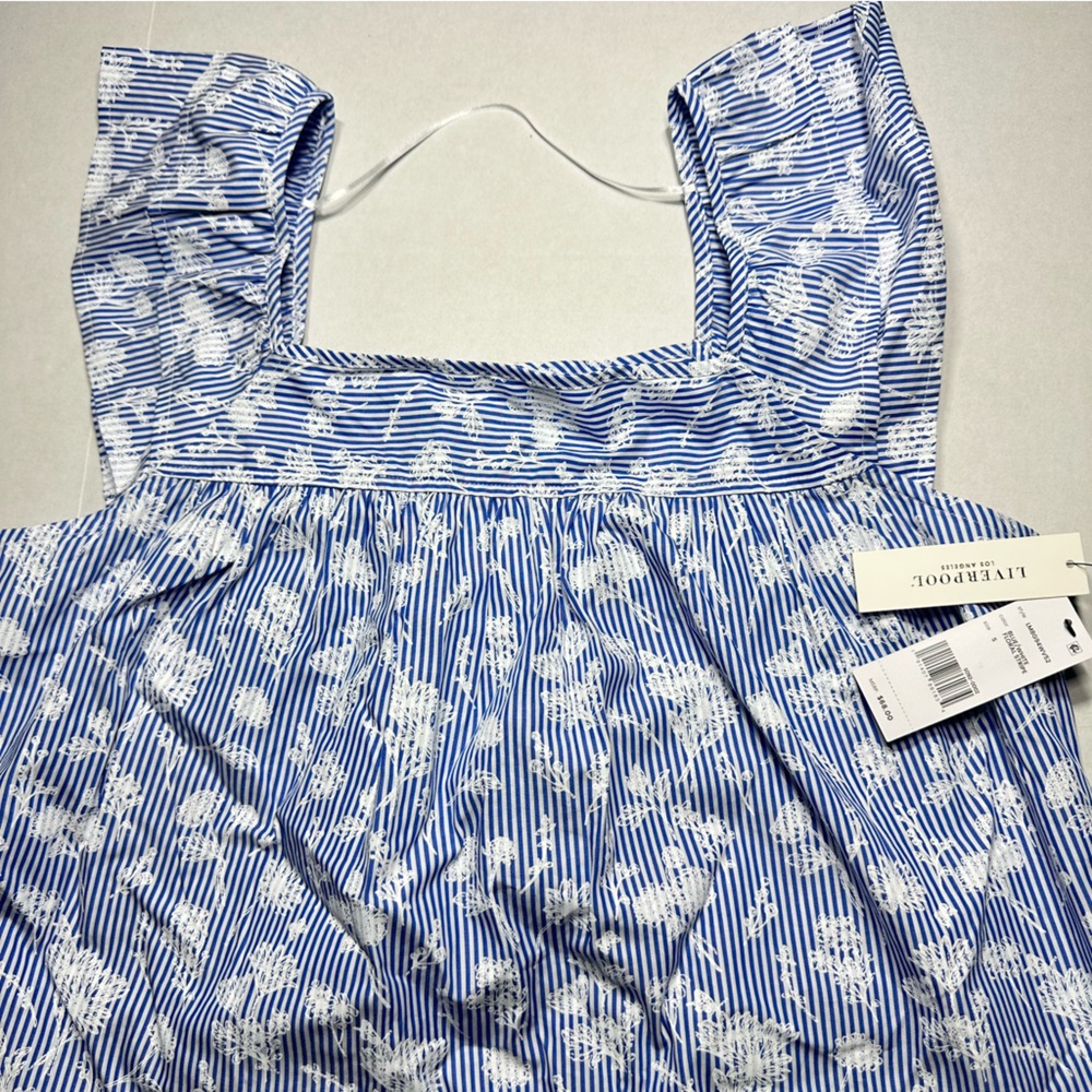 New Liverpool Blue and White Floral Blouse Size Small